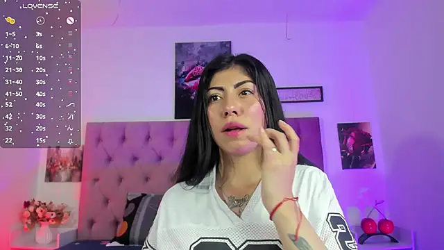 Snapshot of Aily_star chatting on 02.18.26 Aily star online show from 02.18.26