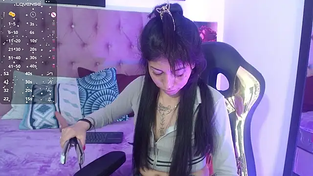 Snapshot of Aily_star chatting on 02.20.26 Aily star online show from 02.20.26