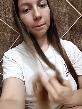 Arianna Moss online show from 10.28.25