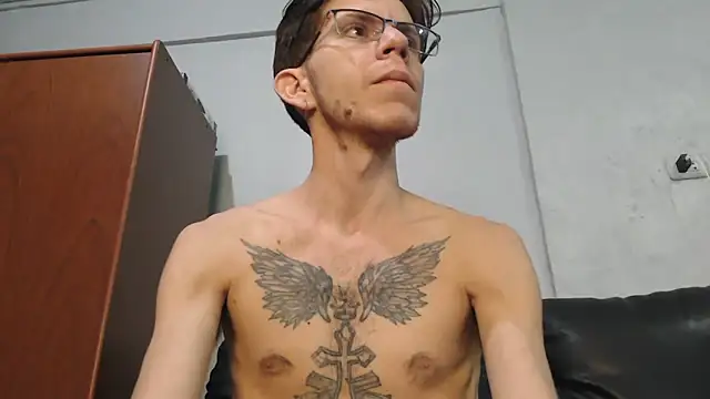 AlexandroRossi online show from 11.15.25