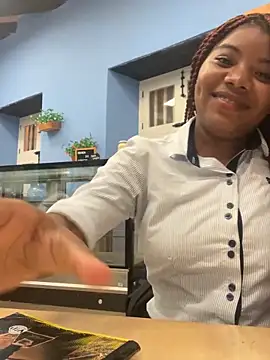 Snapshot of chocolatito-ho chatting on 09.11.25 chocolatito-ho online show from 09.11.25