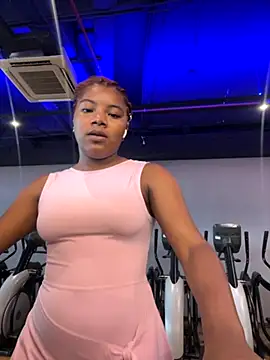 Snapshot of chocolatito-ho chatting on 09.18.25 chocolatito-ho online show from 09.18.25