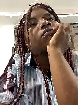 Snapshot of chocolatito-ho chatting on 09.24.25 chocolatito-ho online show from 09.24.25