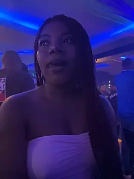 Snapshot of chocolatito-ho chatting on 09.28.25 chocolatito-ho online show from 09.28.25