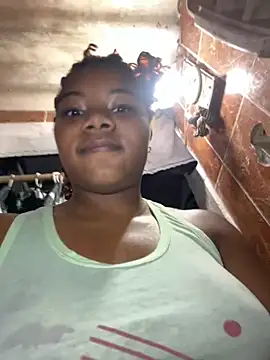 Snapshot of chocolatito-ho chatting on 10.25.25 chocolatito-ho online show from 10.25.25