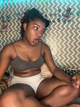 Snapshot of chocolatito-ho chatting on 10.28.25 chocolatito-ho online show from 10.28.25