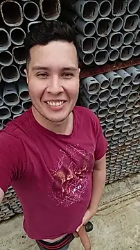 Snapshot of Apollu_Gaucho chatting on 11.09.25 Apollu Gaucho online show from 11.09.25