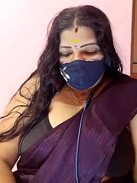 Snapshot of lathikaqueentamil chatting on 09.12.25 lathikaqueentamil online show from 09.12.25