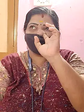 Snapshot of lathikaqueentamil chatting on 09.29.25 lathikaqueentamil online show from 09.29.25