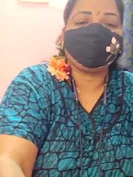 Snapshot of lathikaqueentamil chatting on 10.03.25 lathikaqueentamil online show from 10.03.25