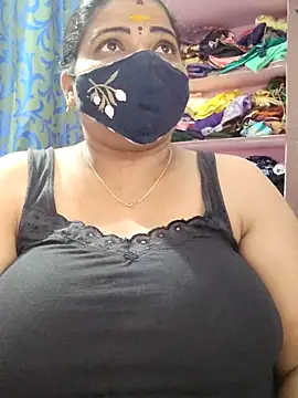 Snapshot of lathikaqueentamil chatting on 11.02.25 lathikaqueentamil online show from 11.02.25