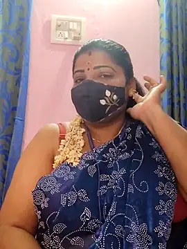 Snapshot of lathikaqueentamil chatting on 11.07.25 lathikaqueentamil online show from 11.07.25