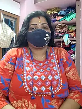 Snapshot of lathikaqueentamil chatting on 11.13.25 lathikaqueentamil online show from 11.13.25