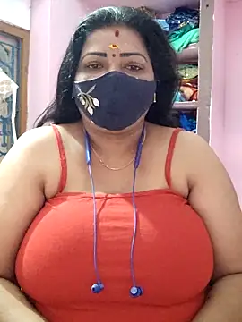 Snapshot of lathikaqueentamil chatting on 11.15.25 lathikaqueentamil online show from 11.15.25