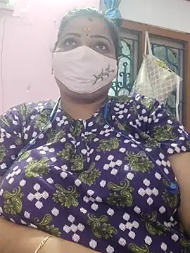 Snapshot of lathikaqueentamil chatting on 11.18.25 lathikaqueentamil online show from 11.18.25