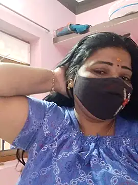 Snapshot of lathikaqueentamil chatting on 11.21.25 lathikaqueentamil online show from 11.21.25