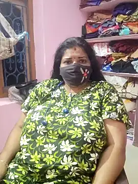 Snapshot of lathikaqueentamil chatting on 11.26.25 lathikaqueentamil online show from 11.26.25