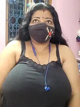 Snapshot of lathikaqueentamil chatting on 12.01.25 lathikaqueentamil online show from 12.01.25