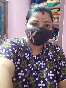 Snapshot of lathikaqueentamil chatting on 12.14.25 lathikaqueentamil online show from 12.14.25