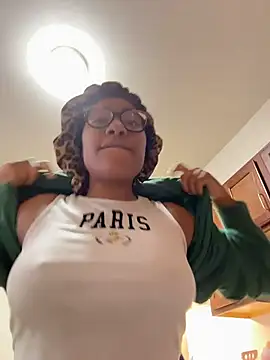 Tu GataLinda online show from 11.04.25