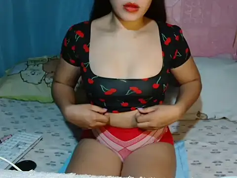 JuicyPussy4u online show from 11.06.25