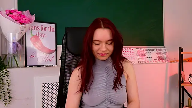 Snapshot of NoraHaynes chatting on 05.11.26 NoraHaynes online show from 05.11.26