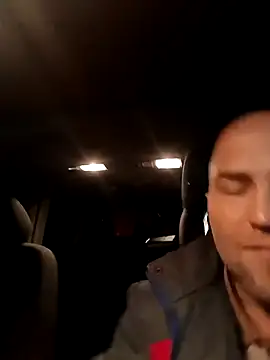 Snapshot of fbsinfo chatting on 10.13.25 fbsinfo online show from 10.13.25