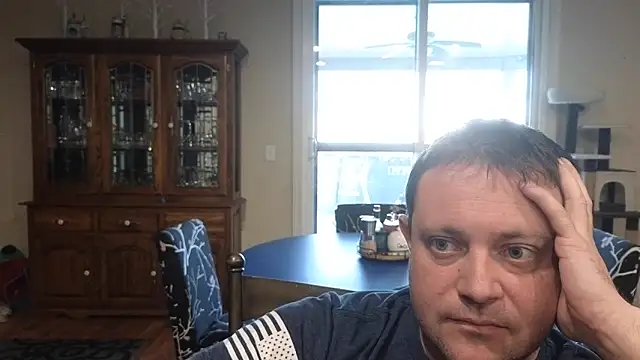Snapshot of slickquickie2 chatting on 04.20.26 slickquickie2 online show from 04.20.26