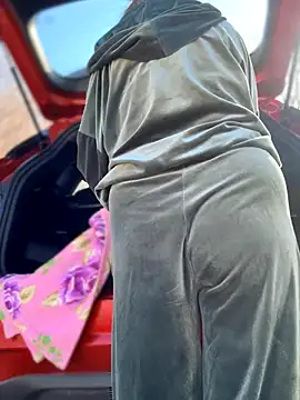 Milena-MilfaXXX online show from 10.31.25