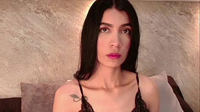 Dixie grey1 online show from 10.25.25