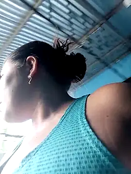 hotmom33 online show from 09.28.25