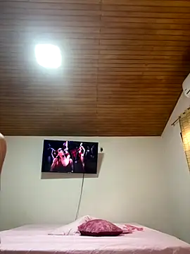 Snapshot of Alina0 chatting on 09.09.25 Alina0 online show from 09.09.25