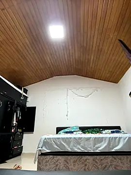 Snapshot of Alina0 chatting on 10.15.25 Alina0 online show from 10.15.25