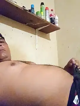 Snapshot of 125Delfin90 chatting on 11.25.25 125Delfin90 online show from 11.25.25