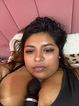 Hela Collins online show from 10.19.25