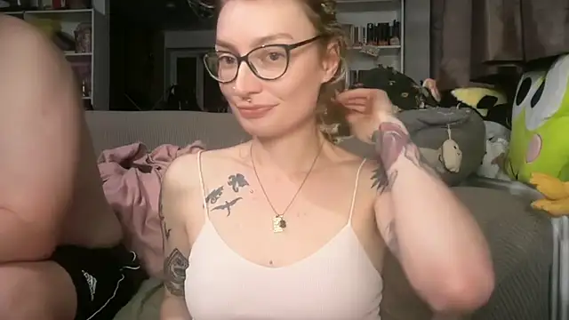 Snapshot of harleyblair chatting on 07.14.26 harleyblair online show from 07.14.26