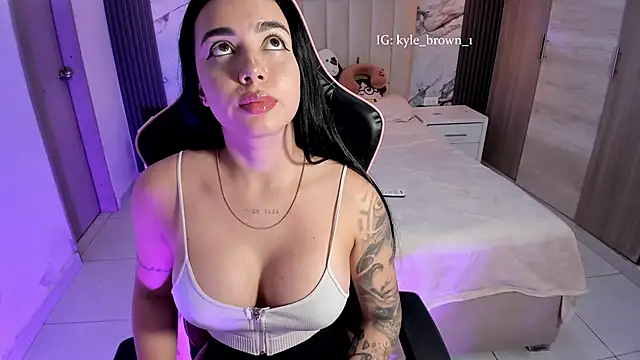 Snapshot of soy_kylebrown chatting on 12.13.25 soy kylebrown online show from 12.13.25