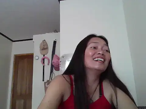 Snapshot of Asianwild_matured4uxx chatting on 10.24.25 Asianwild matured4uxx online show from 10.24.25