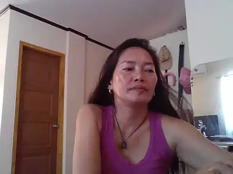 Snapshot of Asianwild_matured4uxx chatting on 11.22.25 Asianwild matured4uxx online show from 11.22.25