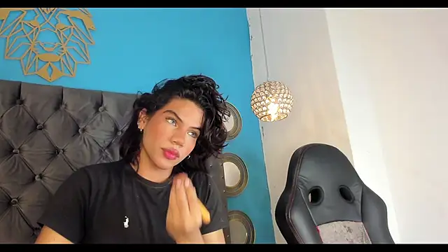 Snapshot of bxby_dolls chatting on 10.06.25 bxby dolls online show from 10.06.25