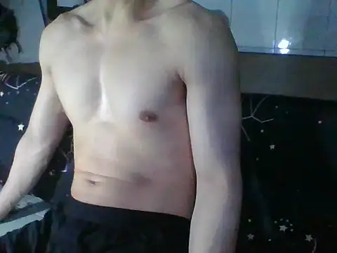 malacobi0 online show from 09.24.25