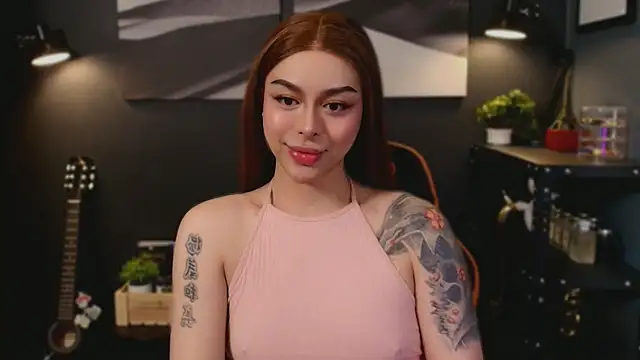 Snapshot of LUNACOCKSLAYER chatting on 11.17.25 LUNACOCKSLAYER online show from 11.17.25