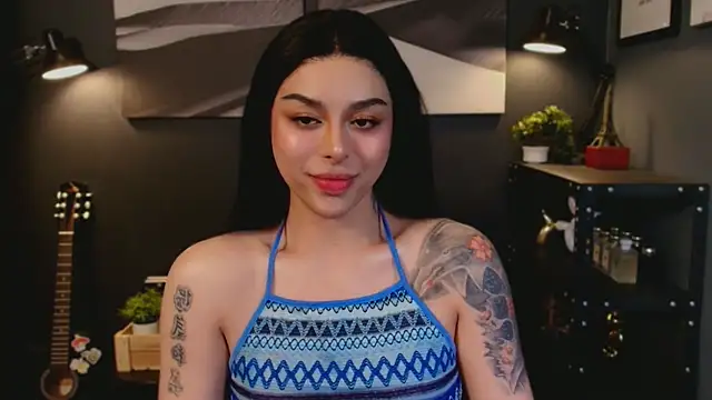 Snapshot of LUNACOCKSLAYER chatting on 11.24.25 LUNACOCKSLAYER online show from 11.24.25