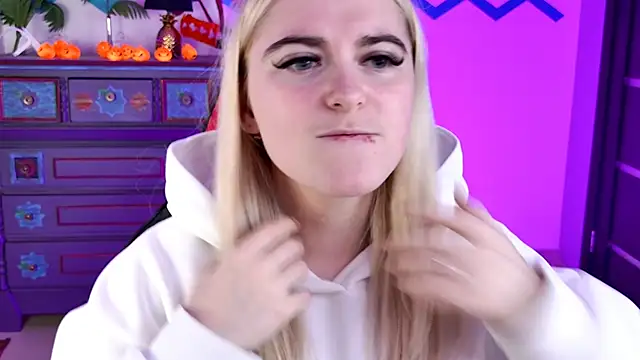 Stef Nicks online show from 10.29.25