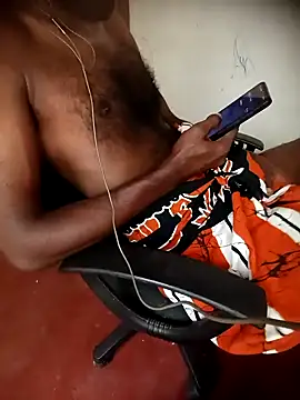 Snapshot of Dhanu9712 chatting on 11.02.25 Dhanu9712 online show from 11.02.25