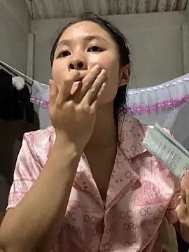 NhuFox online show from 10.02.25