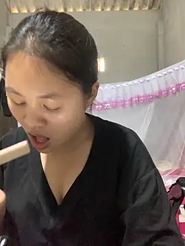 NhuFox online show from 10.09.25