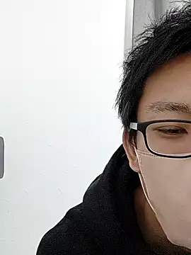 Snapshot of mitsuki0915 chatting on 03.17.26 mitsuki0915 online show from 03.17.26