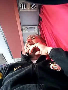 Snapshot of mert0359 chatting on 09.30.25 mert0359 online show from 09.30.25