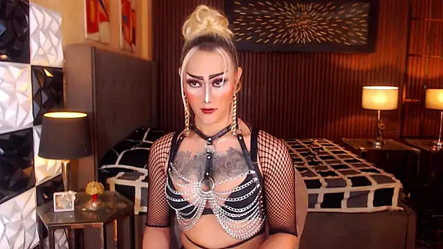 Snapshot of HorseCockDivine chatting on 03.27.26 HorseCockDivine online show from 03.27.26